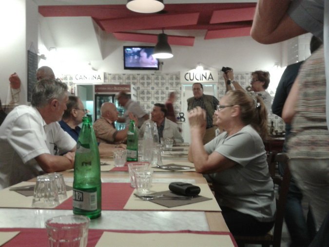 3° raduno a Roma - 23-25 settembre 2013 - 3° giorno - foto___043 - Ostia - cena tipica romana alla ''Buzzicona''
